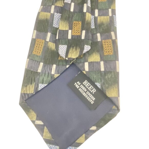 Cocktail Collection 100% Silk Mens Necktie Beer Microscope Pattern Green & Gold - Picture 5 of 7